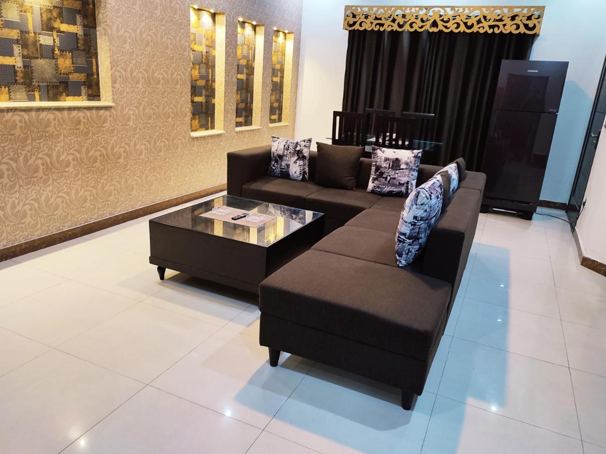Fully Serviced Holiday Home Near Lahore Ring Road Bagian luar foto