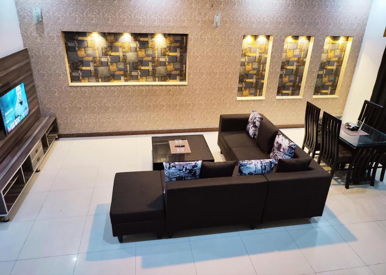 Fully Serviced Holiday Home Near Lahore Ring Road Bagian luar foto